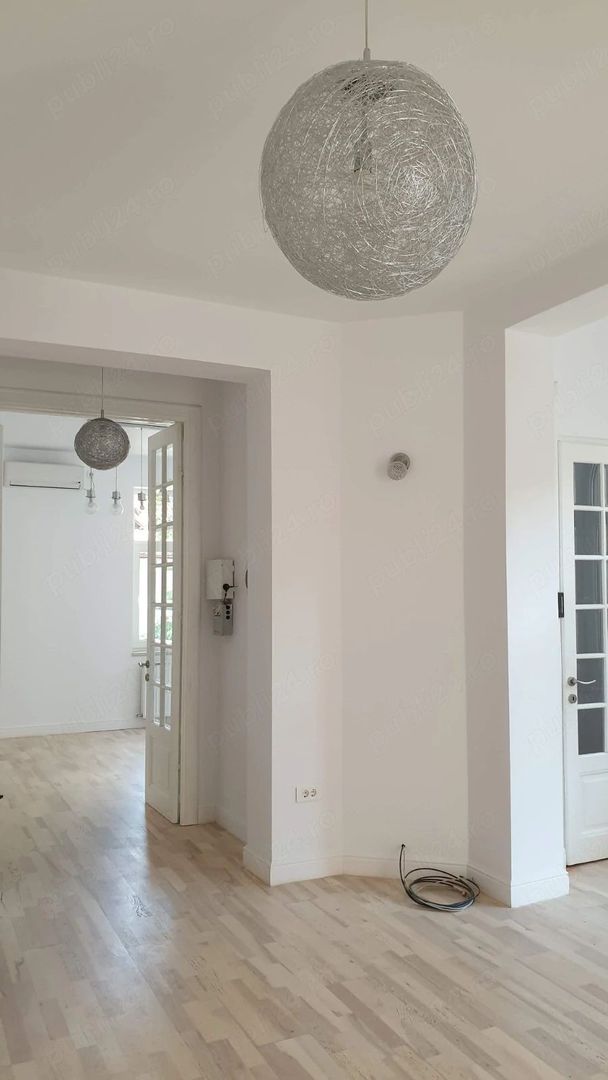 Spațiu de birouri Toata Vila 260 mp Etaj + Mansardă + Demisol - Poză 1