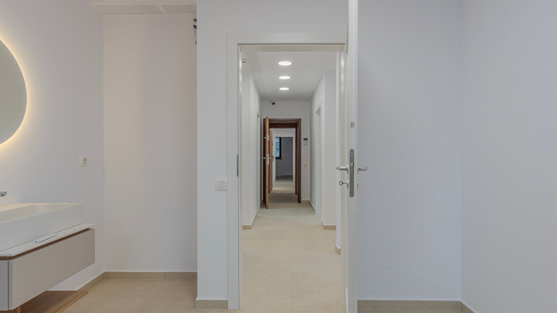 Clinica medicala-9 cabinete- URBAN PLAZA - bloc 15 parter! - Poză 19