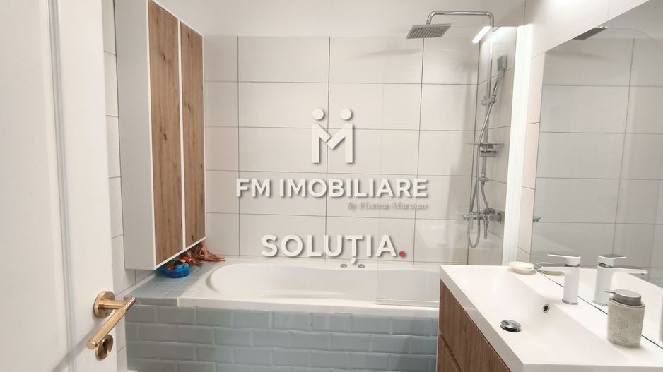 Casă renovată în centrul istoric – Baia Mare - Poză 7