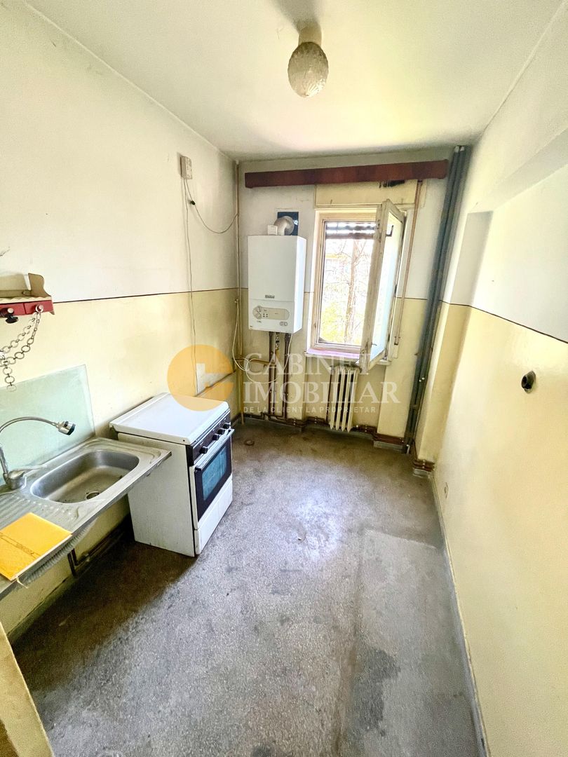 1001 articole - Podu Ros - 65mp - Etaj 2 - fara risc - 3 camere Decomandate - Poză 5