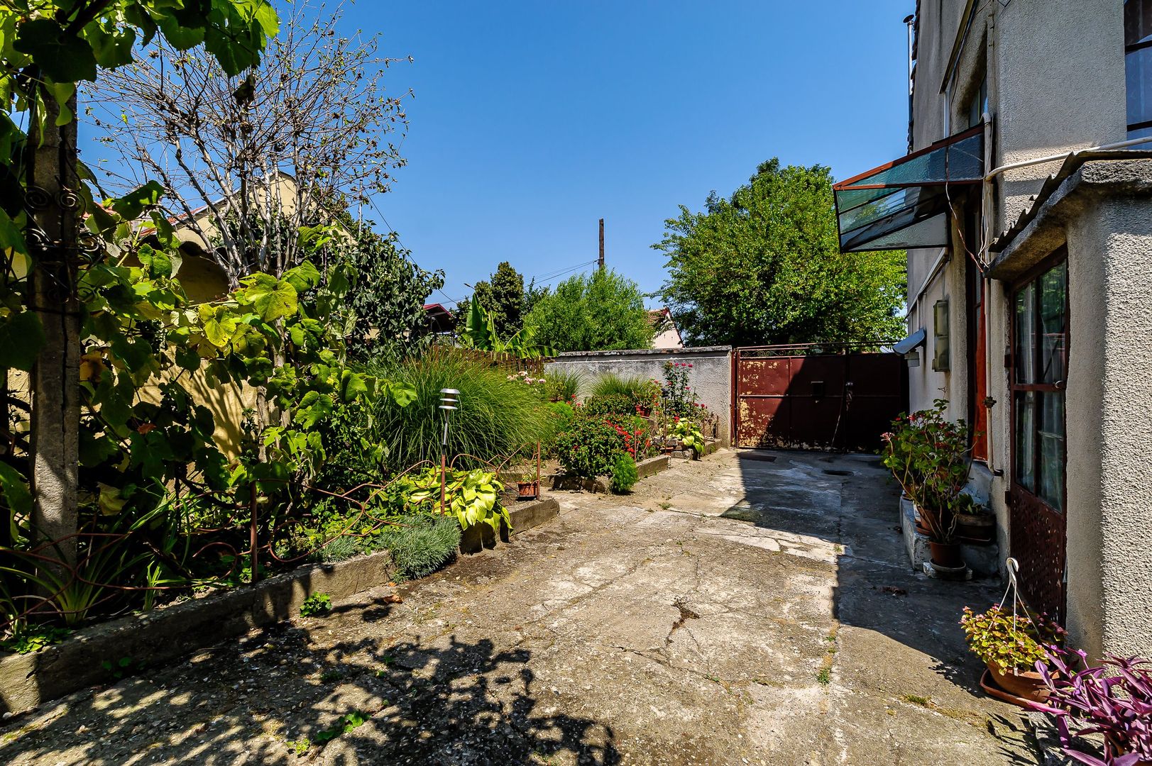 PRET NOU!!! Casa in Parneava - Poză 9