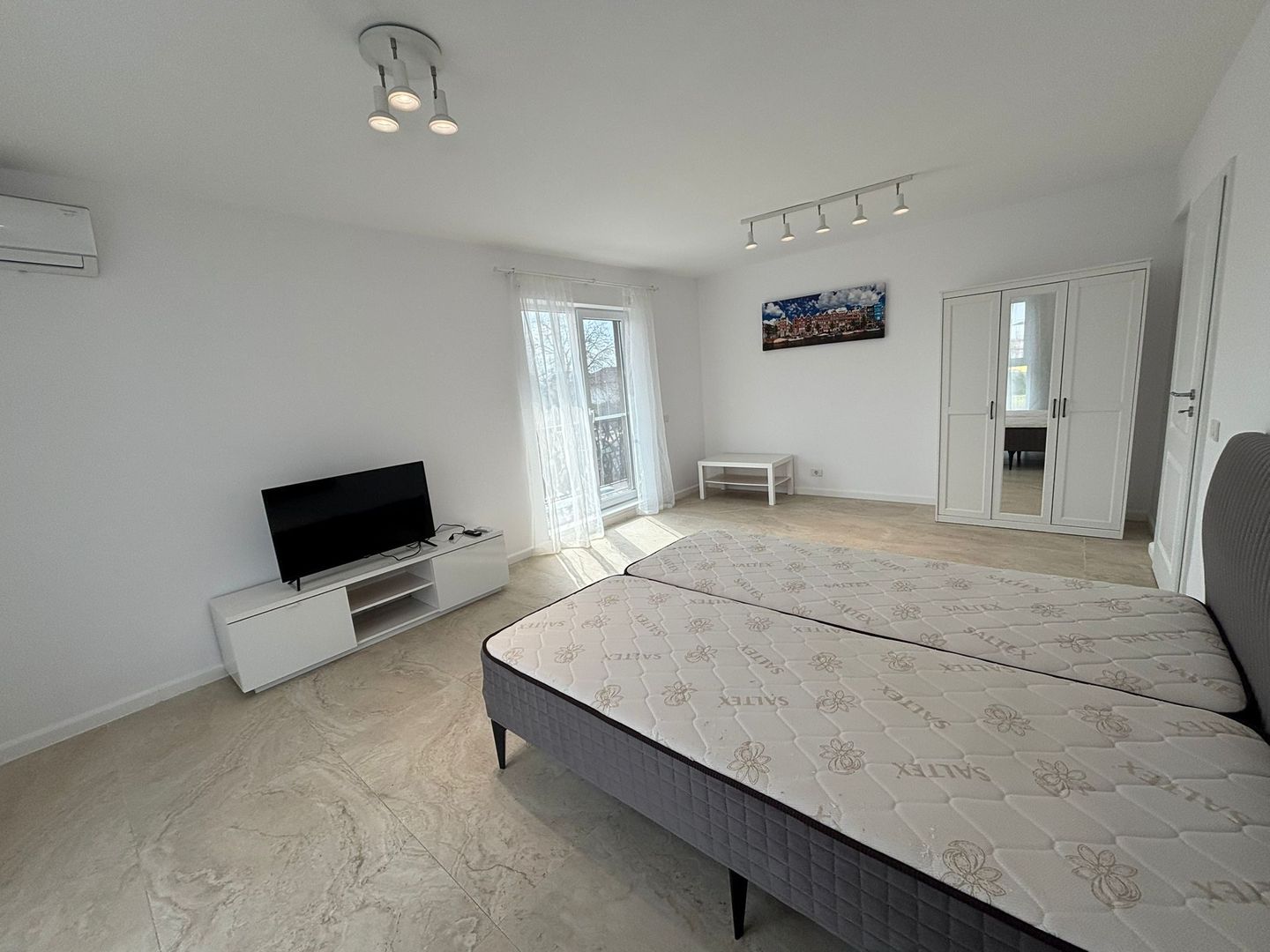 AP. 2 CAMERE SALAJAN- CENTRALA PROPRIE, BUCATARIE INCHISA, COMISION 0% - Poză 2