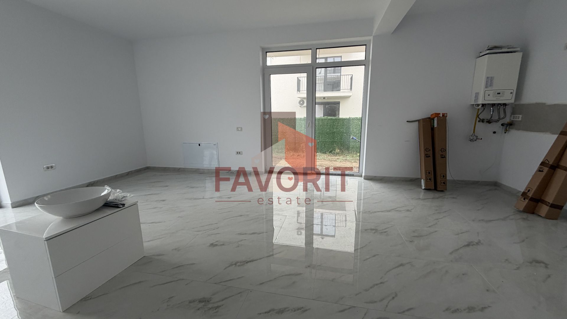 Apartament 2 camere | Decomandat | La asfalt | Curte + 2 locuri de parcare - Poză 6