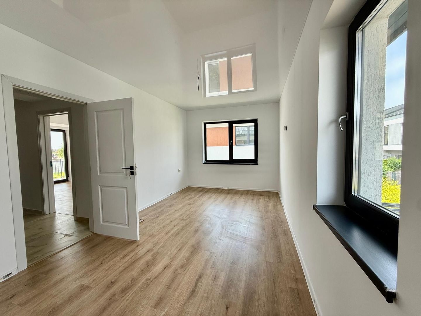 Vilă duplex modernă P+1 cu curte proprie | Otopeni | comision 0% - Poză 16