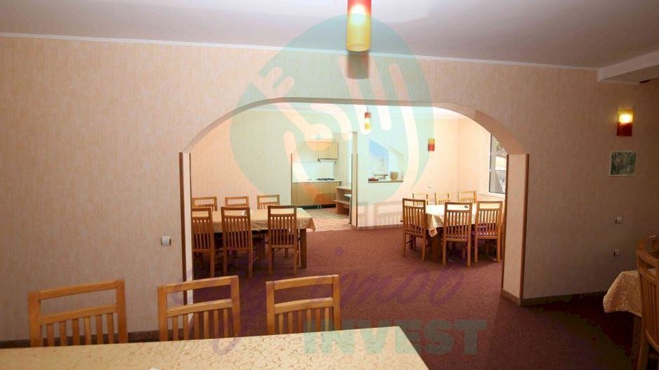 Vila cu 24 de camere cu priveliste superba ideal investitie in PREDEAL - Poză 39