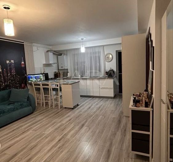 Apartament cu 2 camere, finisat si mobilat. - Poză 2