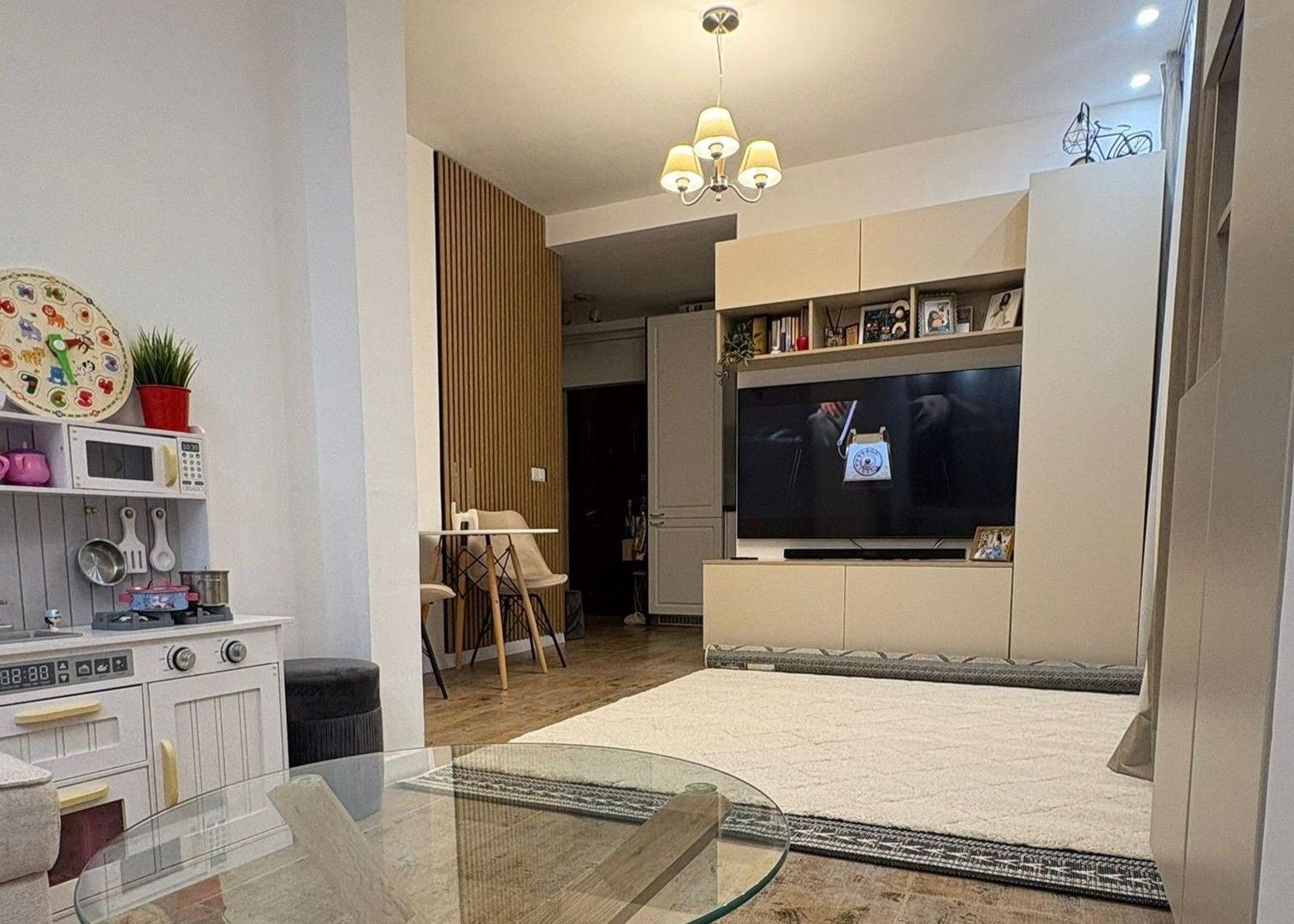 Apartament 2 camere modern I complet utilat si mobilat I loc de parcar - Poză 10