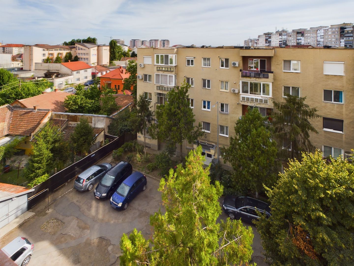 Apartament cu 3 camere în Vlaicu de închiriat - Poză 14