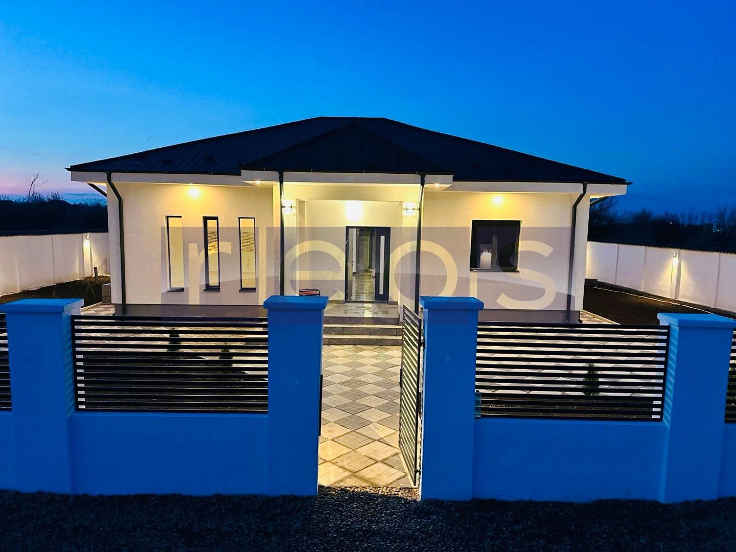 CASA DE VANZARE | PARTER 4 CAMERE | TARTASESTI - Poză 1