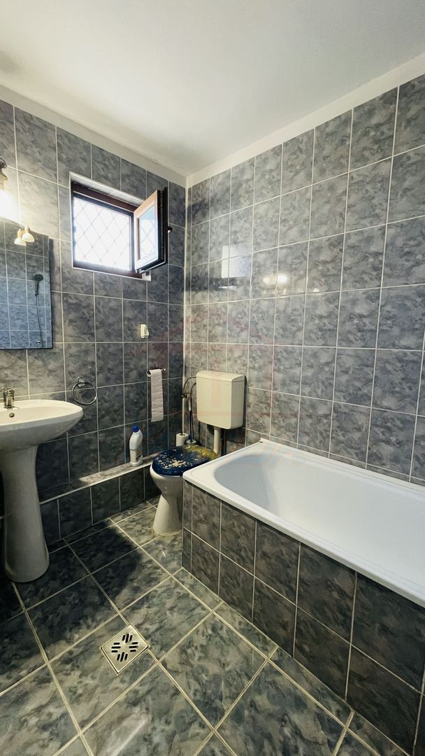 Apartament spațios cu 3 camere, 2 băi și 3 balcoane – I.C. Frimu, 80mp - Poză 10