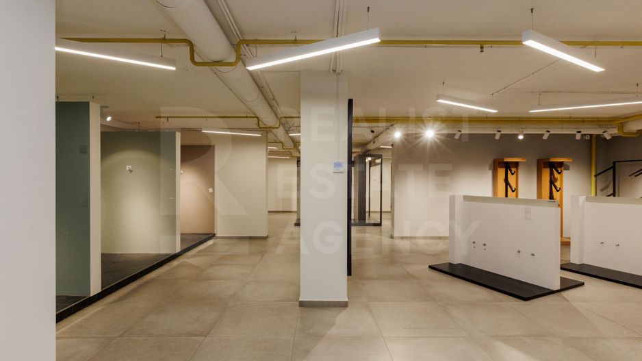 Vânzare, spațiu comercial, amplasat în Ungheni, pe str. Mihai Eminescu - Poză 22