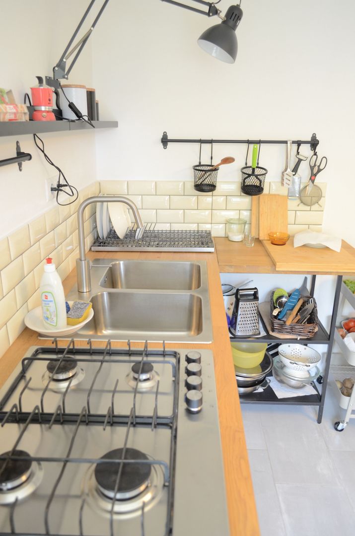Casa renovata la tara complet mobilata si utilata - Poză 5