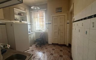 VILA cu 2 apartamente in apropiere de Piata Alba Iulia - Poză 9