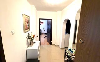 Vânzare Apartament 3 Camere Hol în H, 2 Băi – Calea Vitan Vis-a-vis Mall Vitan - Poză 1