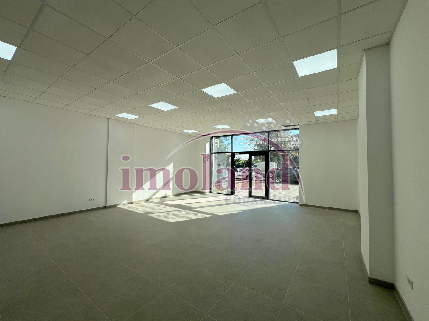 Spatiu comercial la strada - Viilor - Poză 2