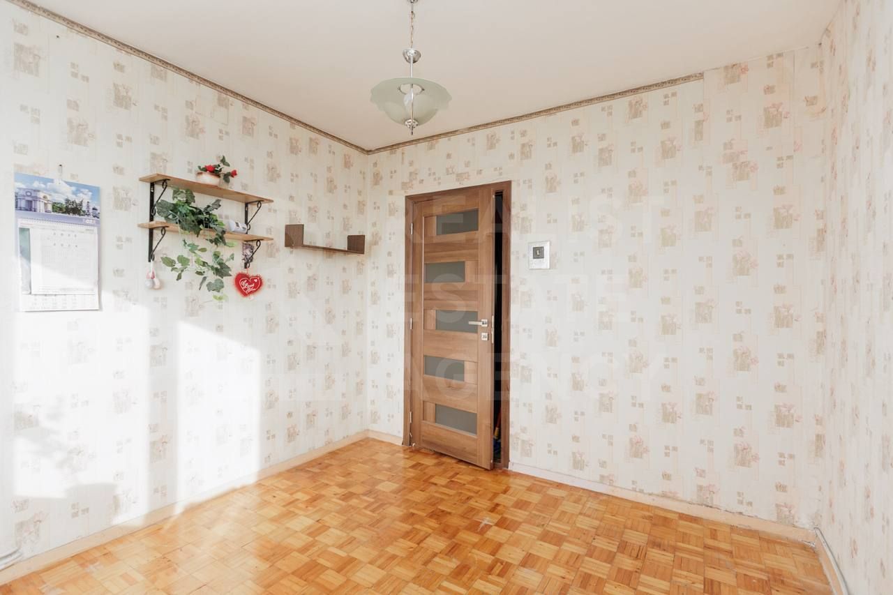 Vânzare, apartament, 3 camere, strada Miorița ,Centru. - Poză 7