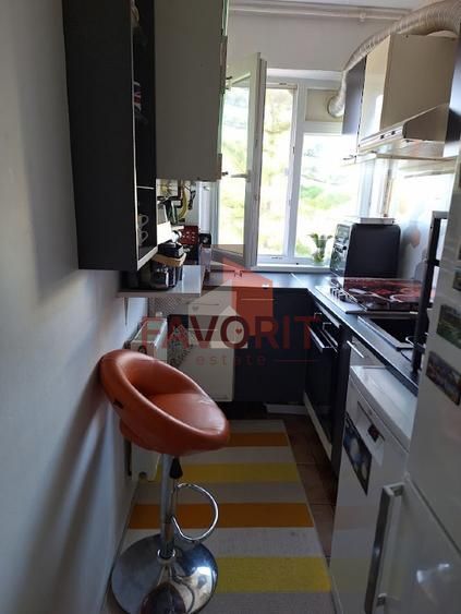 4 camere | etaj intermediar | centrala proprie | zona excelenta | - Poză 3