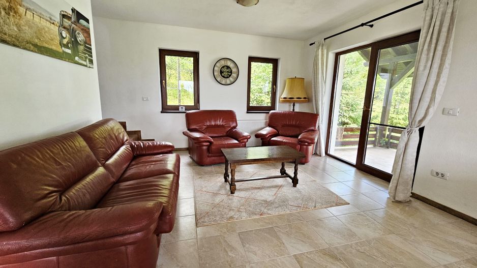 Vila noua-Sanpetru Dealul Lempes, zona verde si linistita - Poză 2