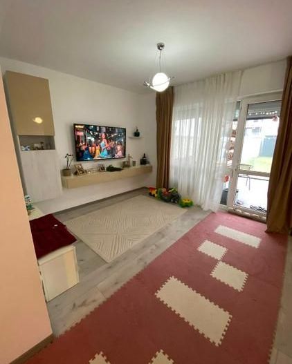 Casa mobilata cu curte de inchiriat - Poză 3