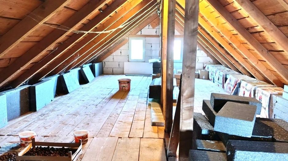 Casa individuala spatioasa si teren mare, pozitie excelenta, Sacalaz - Poză 24