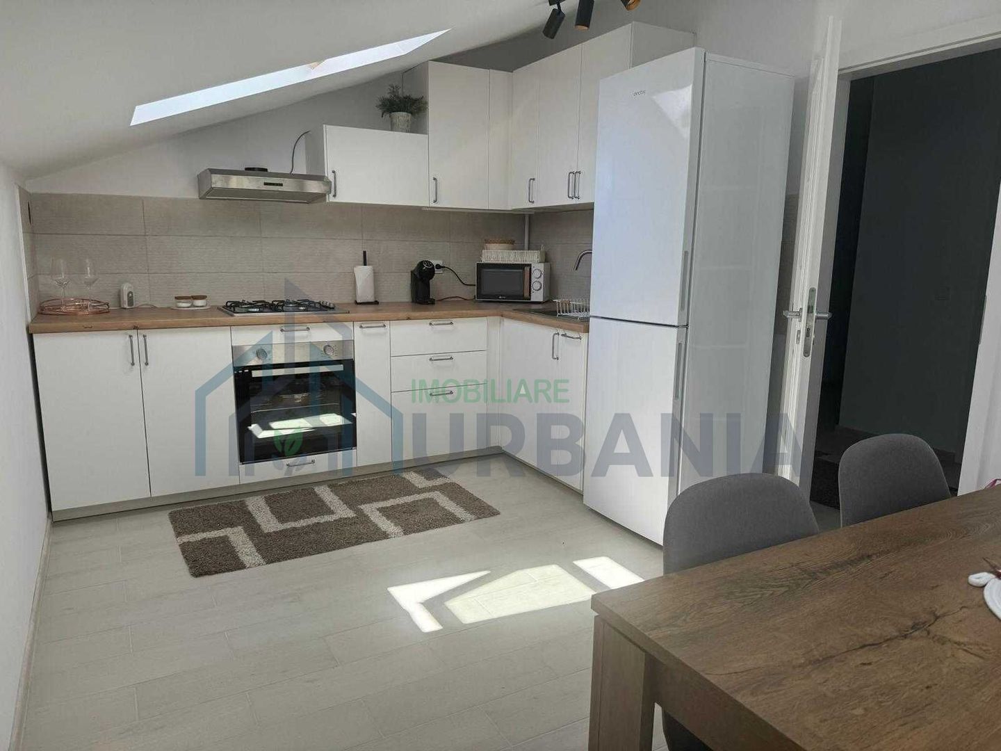 Inchiriez apartament 2 camere - Poză 8