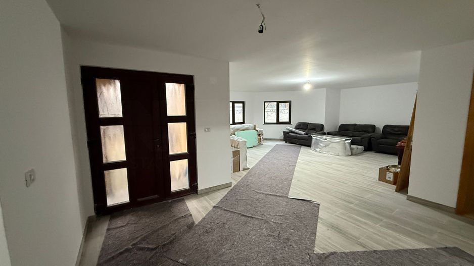 CASA DE INCHIRIAT RADAUTI | IDEAL PENTRU CRESA DE COPII | - Poză 33