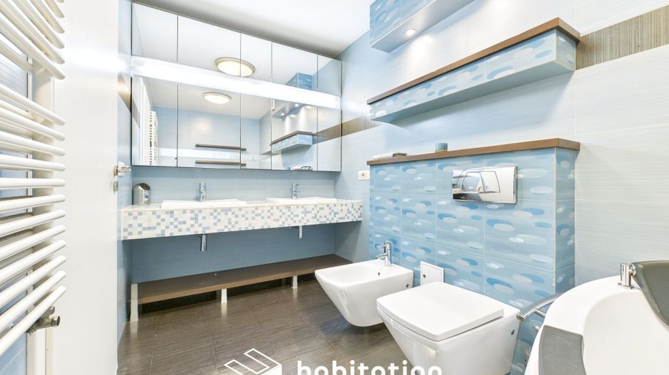 Descoperă eleganța unei case moderne– vizitează prin tur virtual - Poză 25