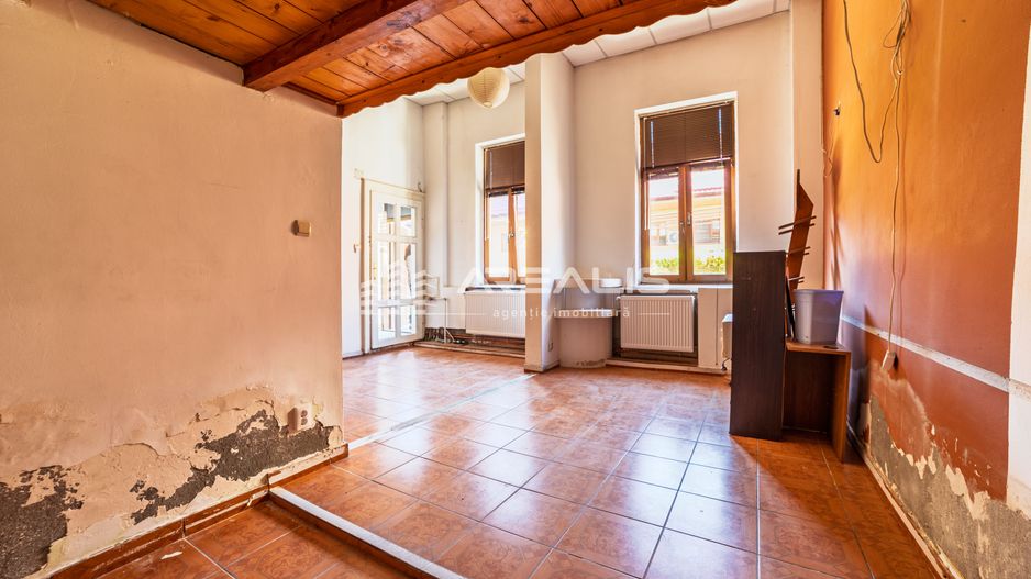 REZERVAT! Apartament cu o cameră -Bulevardul Revoluției 80 - Poză 8