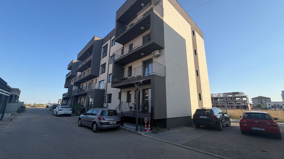 AP. 3 CAMERE - GRADINA PROPRIE 60 MP, PARCARE INCLUSA, COMISION 0% - Poză 4