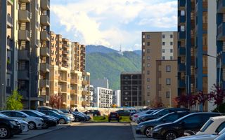 Apartament 3 Camere Decomandat Tractorul Intabulat - Poză 1