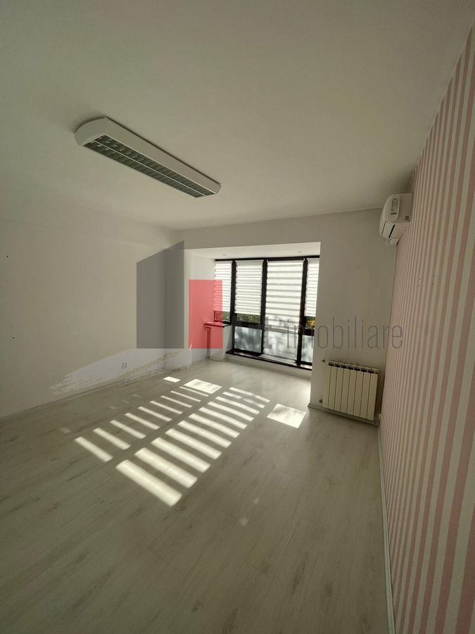 Va prezentam un apartament de 3 camere zona dorobanti,ideal firma sau locuit - Poză 5