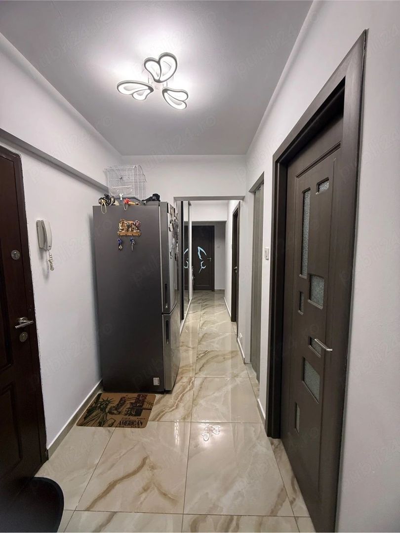 Vanzare Apartament 3 camere, parter, renovat 2026, parcare ADP – Bd Timisoara - Poză 2