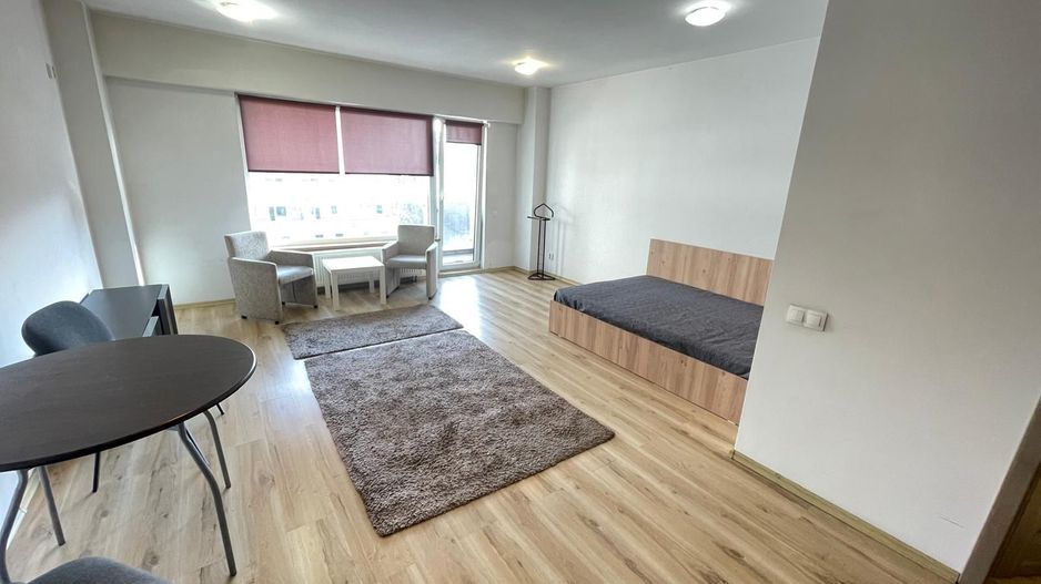 Garsonieră de închiriat | Etaj intermediar | Balcon | Bloc nou - Poză 1