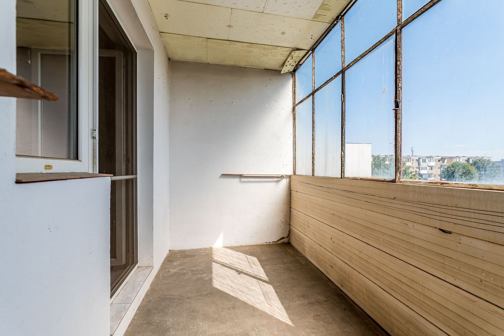 Apartament spatios cu 2 camere decomandat la etajul 3 Comision 0 - Poză 8