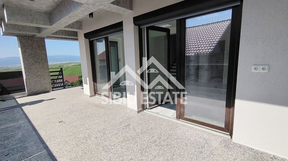 Casa noua 4 camere, garaj, pivnita Sibiu, Sura Mare - Poză 19
