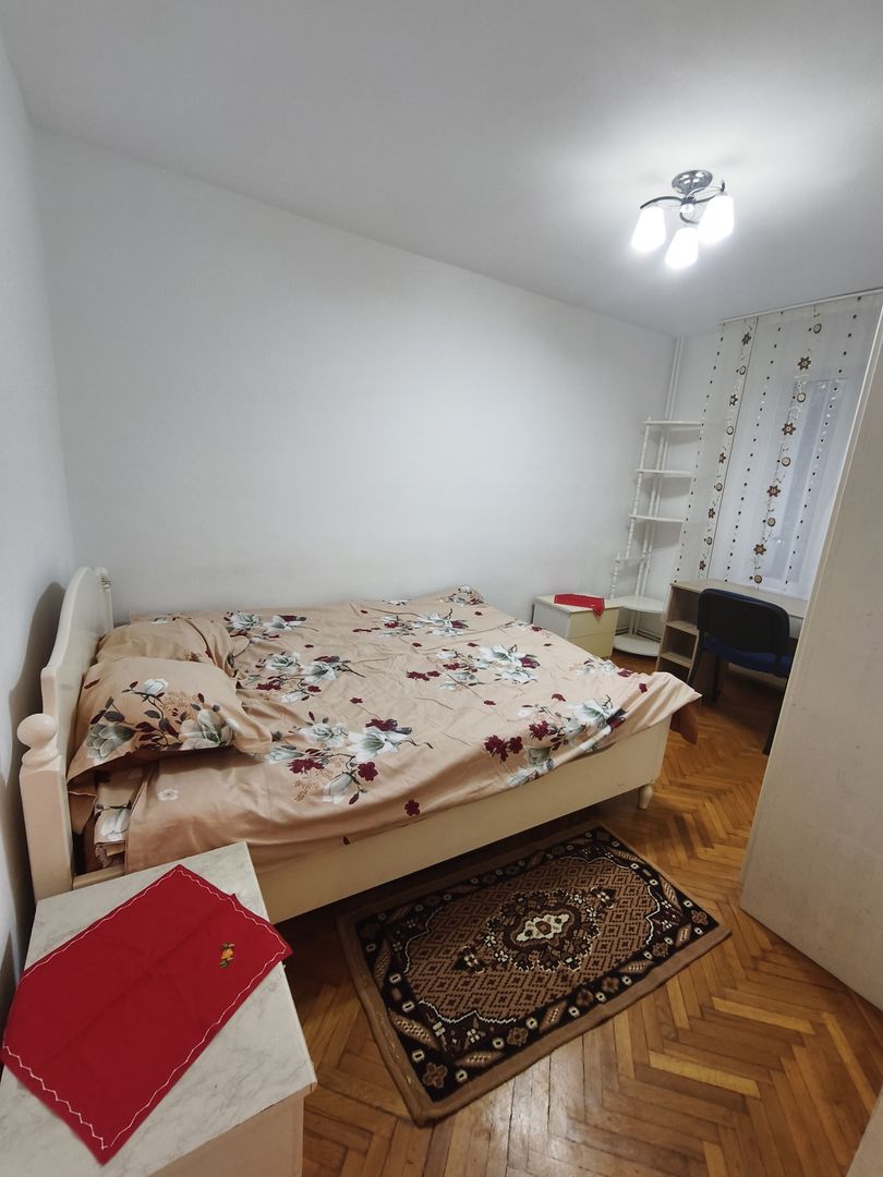 Apartament cu 3 dormitoare in zona UMFST ( 7 Noiembrie) - Poză 3
