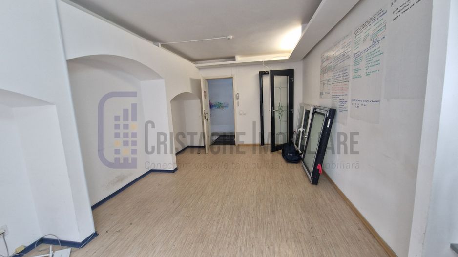 Spatii de tip birou, de mici dimensiuni, igenizate, Dristor - Poză 4
