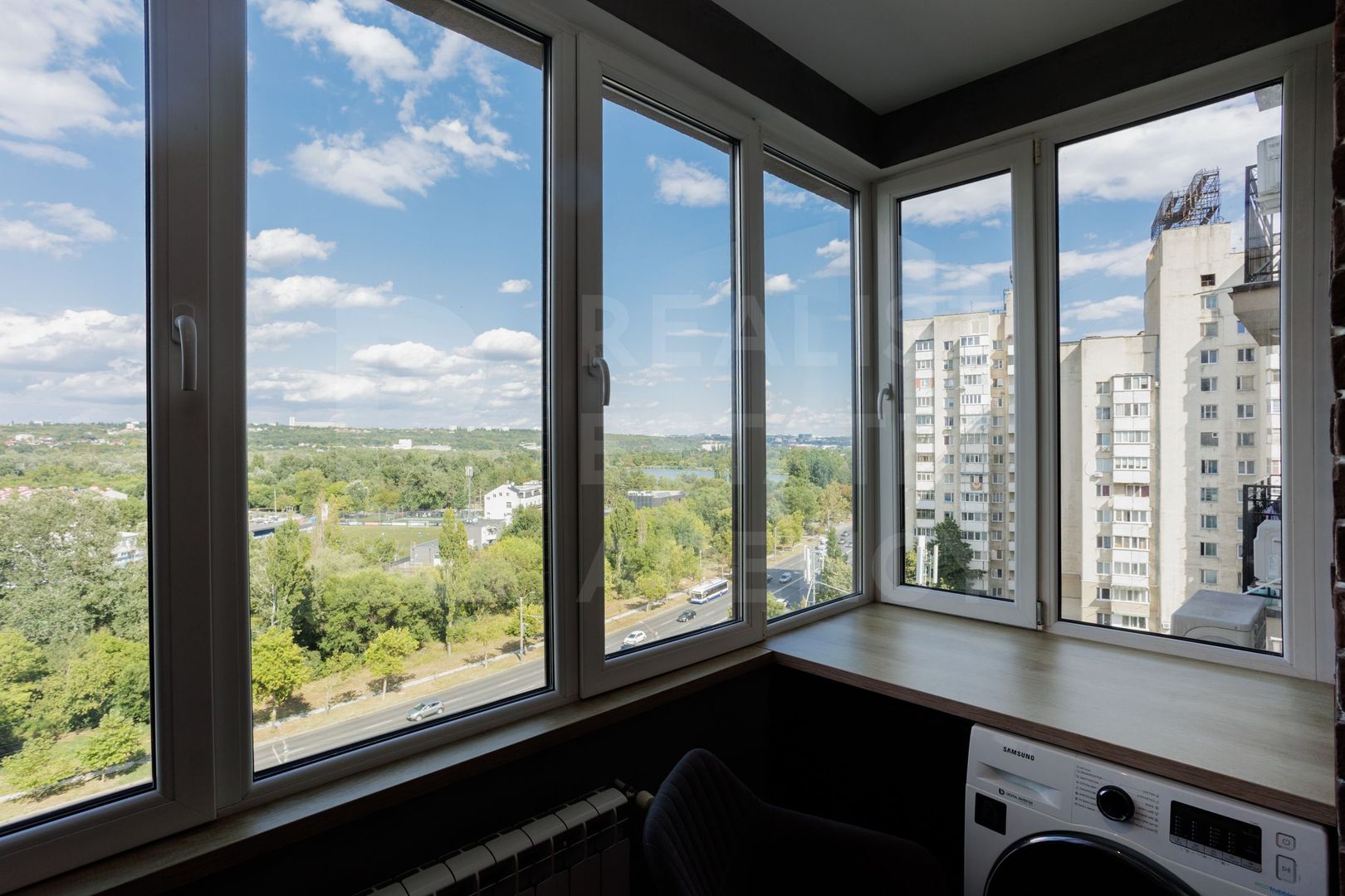 Apartament Loft-Modern de 78,4 mp cu vedere spre Parcul „La Izvor” - Poză 11