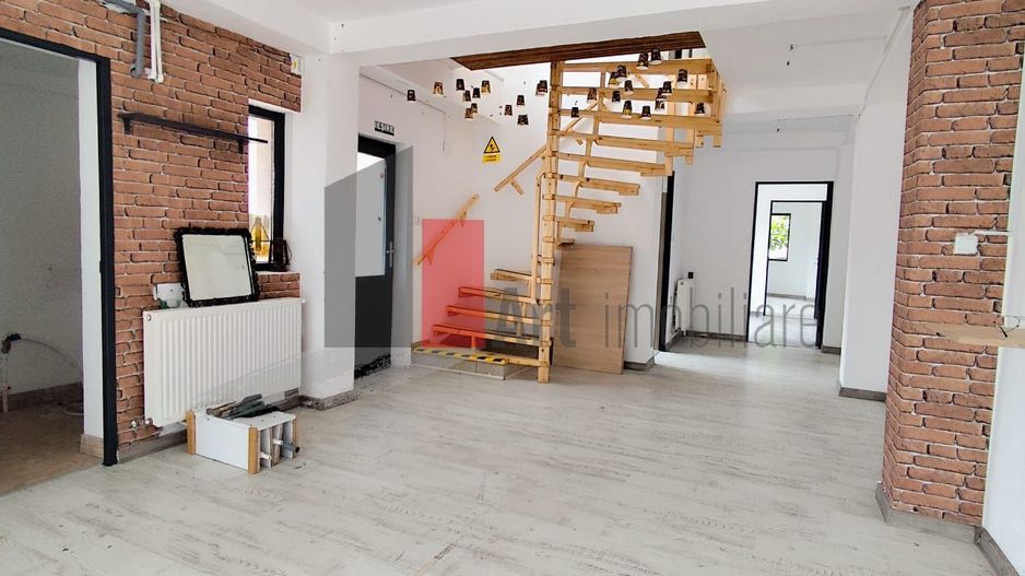 Spatiu comercial/vila cu teren de inchiriat in zona Buzesti - Poză 1