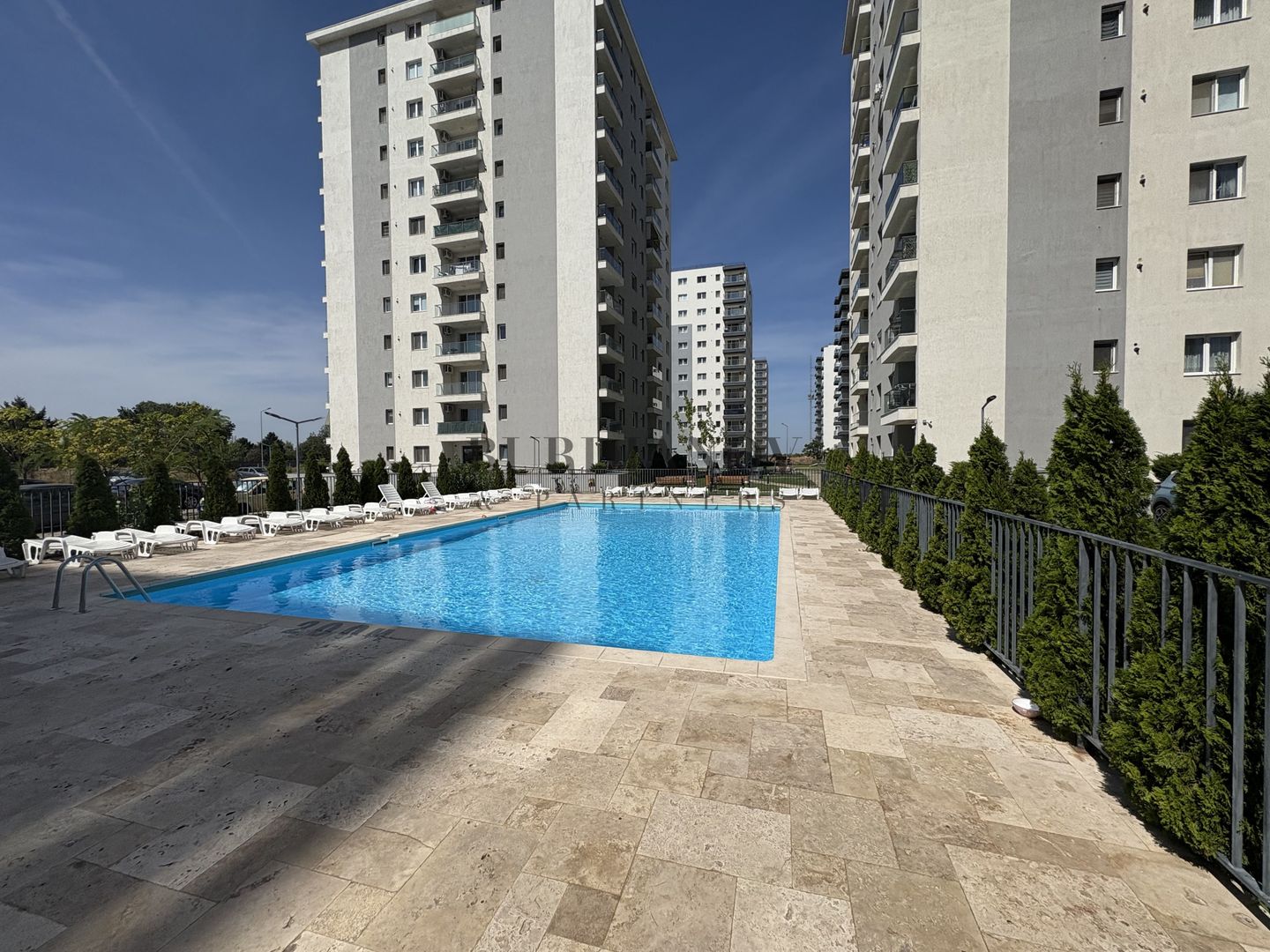 Apartament cu 3 camere 2 băi de închiriat Prelungirea Ghencea - Poză 20