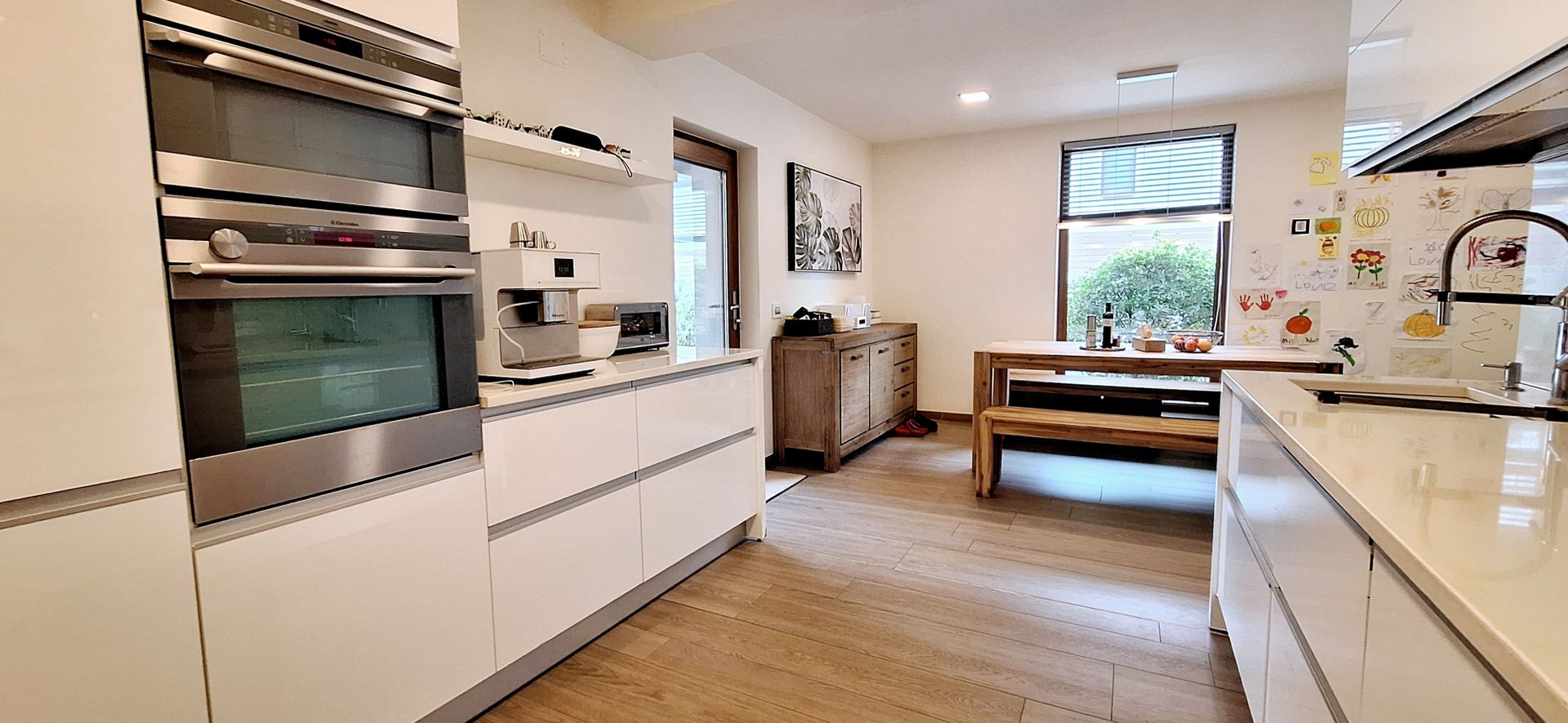 Casa eficienta energetic cu piscina in Giroc - Poză 13