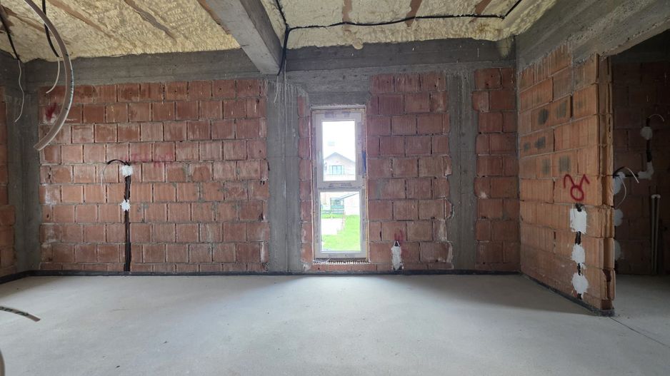 Vilă individuală în Tunari – 5 camere, curte privată - Poză 29