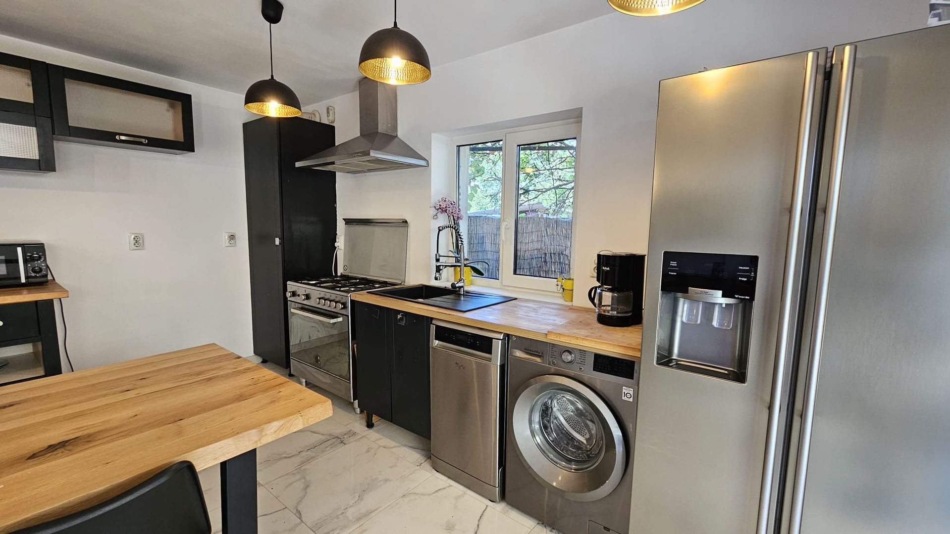 0 % comision, casa individuala 4 camere, 400 mp teren cartier Bulgaria - Poză 4