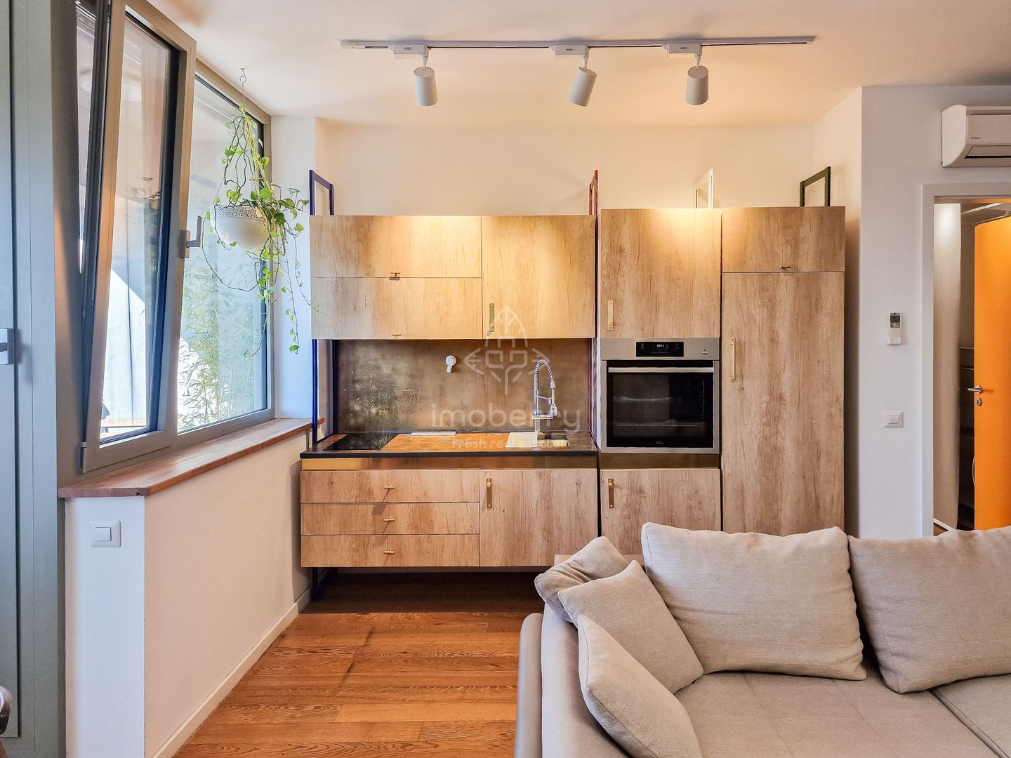 Vedere panoramica spre apus | Mobilat & utilat | 2 bai | Aviatiei Park - Poză 5