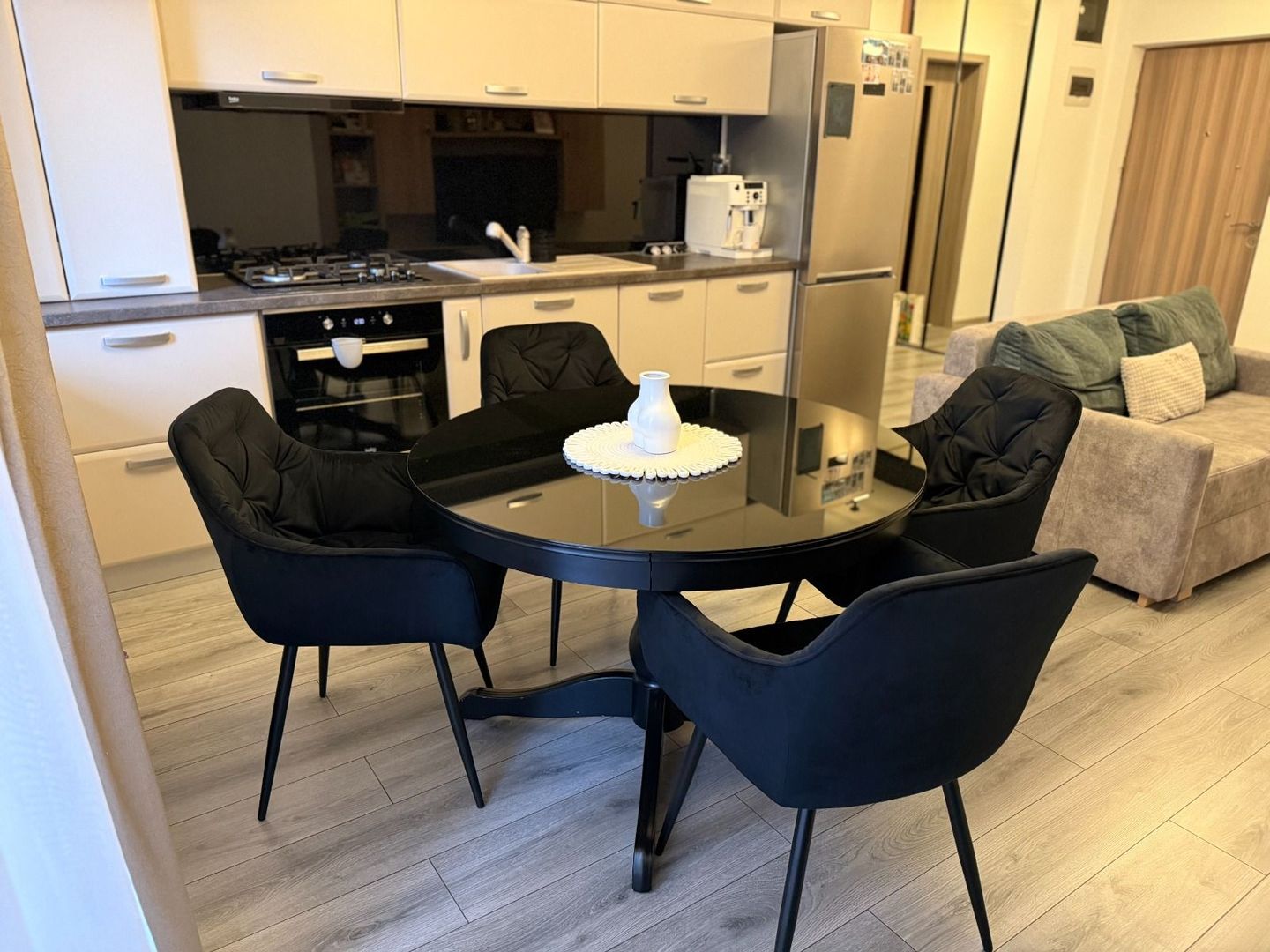 Apartament modern | la cheie | 2 camere | terasa | parcare | Eugen I. - Poză 2