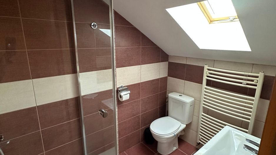 Casa Parter + Mansarda în Braytim - Poză 33