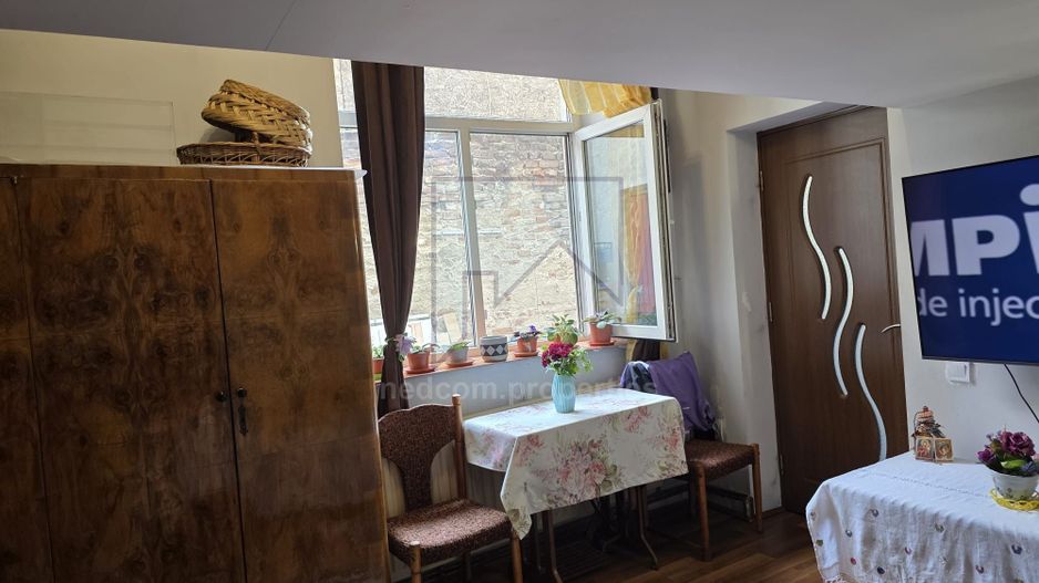 Vanzare apartament 4 camere - Sebastian - Vulcan - Poză 4