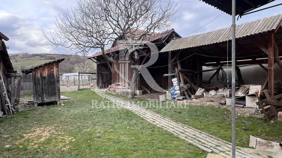 Proprietate rurală de vânzare | 1500 mp teren | Cobătești | Harghita - Poză 24