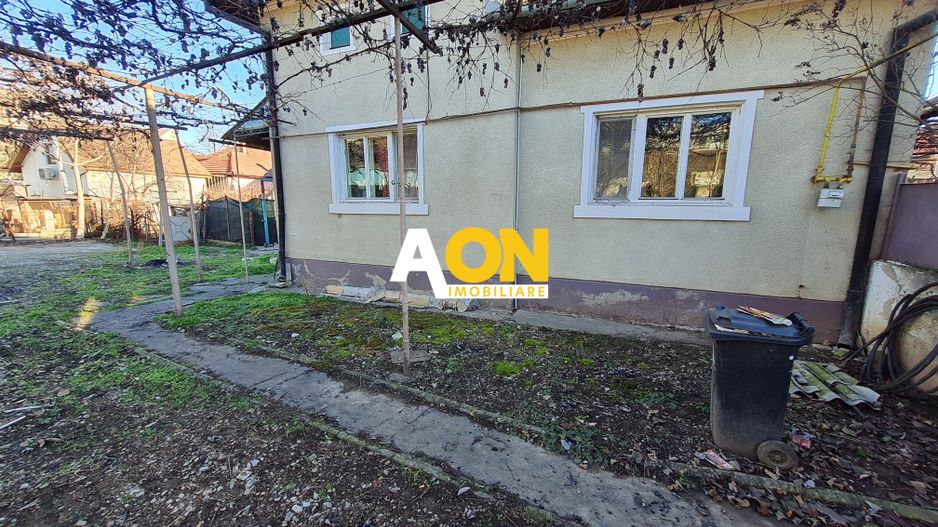 Casa 4 camere, 93 mp Construit, Teren 468 mp, Zona Cetate - Poză 1
