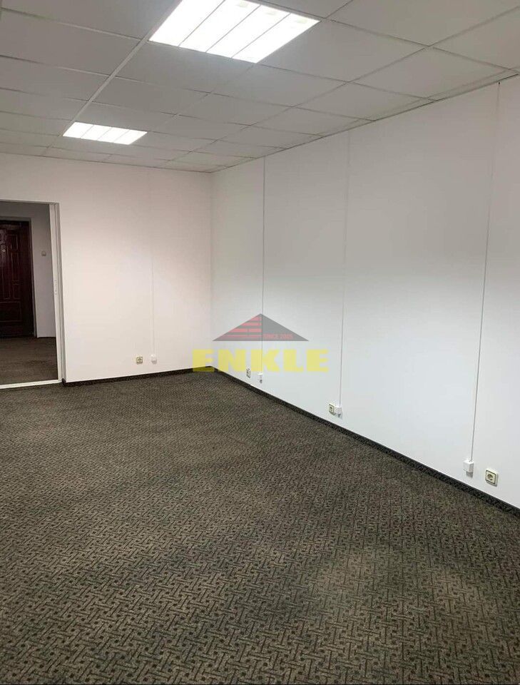 Vânzare apartament cu 4 camere, zona lic M Eminescu, pret negociabil! - Poză 2